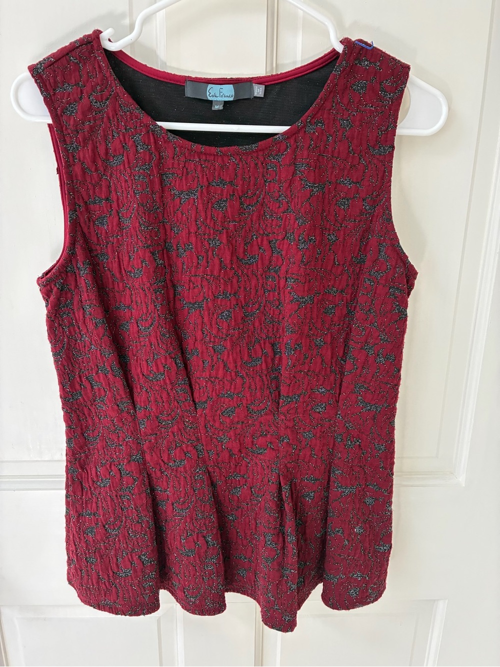 Eva Franco Burgundy Textured Sleeveless Peplum Tank Black & Silver Pattern M